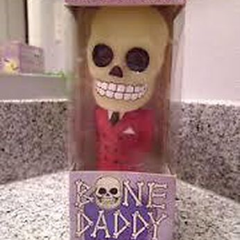 Imagem do Bone Daddy:Computer Sitter with Red Shirt (Elm-Str 0 0.00